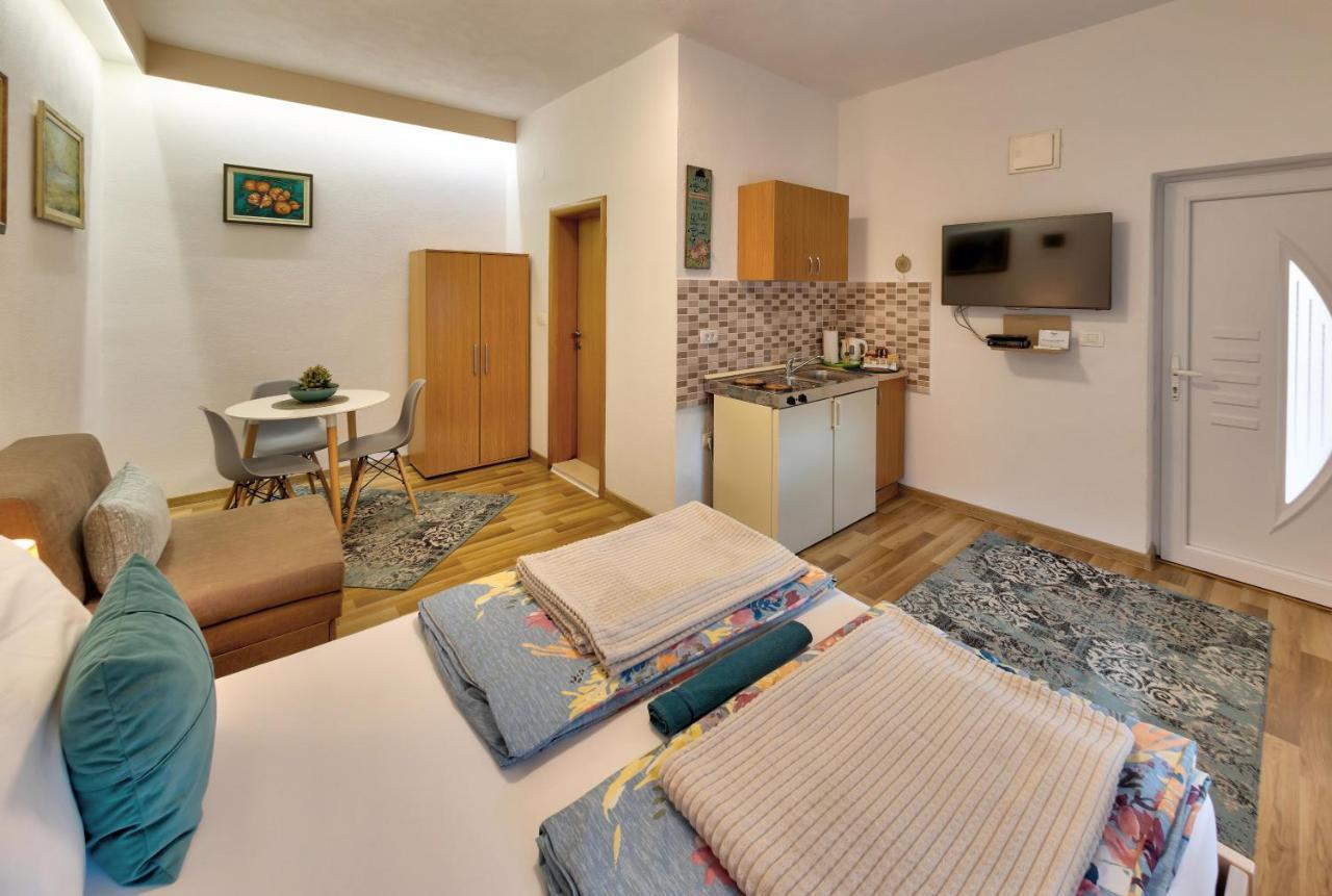 Villa Acapulco โมสตาร์ ภายนอก รูปภาพ